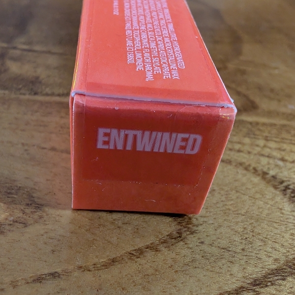 Jeffree Star Supreme Gloss Entwined - Picture 4 of 5